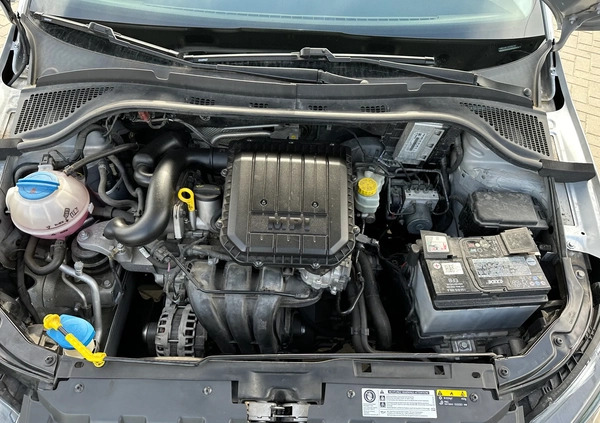 Skoda Fabia cena 33600 przebieg: 52000, rok produkcji 2017 z Działoszyn małe 596